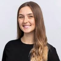 Tess Duran's Instagram, Twitter & Facebook