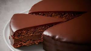Recette De Gateau D Anniversaire Au Chocolat Doux De Philippe Conticini Desserts Food Chocolate Shots
