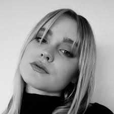 Ava Grant's Instagram, Twitter & Facebook