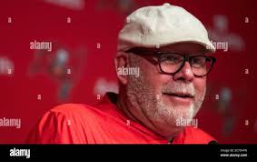 Bruce beasley hi-res stock photography and images