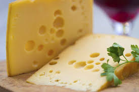 Aliments Riches En Proteines L Emmental Aliment Riche En Proteine Alimentation Liste Des Aliments