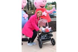 See what sarah lombardi (sarahlombardi1) has discovered on pinterest, the world's biggest collection of ideas. Harmonie Und Spass Mit Sarah Lombardi Und Caroline Beil Im Heide Park Bild 4