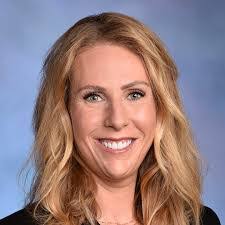 Laura Halstead's Instagram, Twitter & Facebook