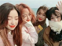 Y N As Kpop Idol In 2021 Korean Best Friends Ulzzang Girl Cute Korean Girl