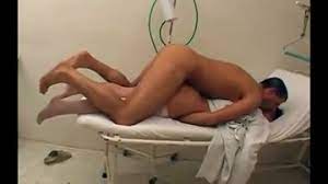 Krankenschwester beim schlafen gefickt - PORNDROIDS.COM
