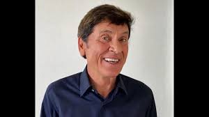Gianni morandi — zingara 02:57. Gianni Morandi Eta Altezza Peso Moglie E Figli Youtube