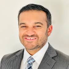 Robert Pintozzi's Instagram, Twitter & Facebook