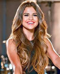 Her mother is of part italian ancestry, and her father is of mexican descent. Selena Gomez Videography Wikipedia