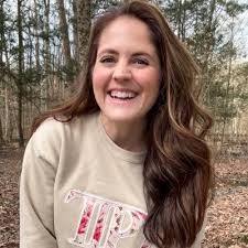 Chelsea Rountree's Instagram, Twitter & Facebook