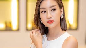 Không ngờ có một ngày, Đỗ Mỹ Linh lại tuyên bố: 'Đã đến lúc không còn đẹp  cho công chúng'