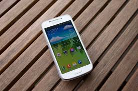 We review the samsung galaxy s4 zoom, which we have high hopes for. Samsung Galaxy S4 Zoom Im Test Hardwareluxx