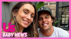 Bachelor Nation's Astrid Loch & Kevin Wendt Welcome 1st Baby After IVF