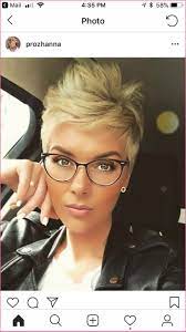 18 besten frisuren für ältere frauen die eine brille tragen merkel juli 12 2019 bob frisuren 1 comment 15 414 views eine brille freche kurzhaarfrisuren frisuren fur frauen ab 50 mit brille brille frau brille in 2020 frisuren halblang gestuft frisuren halblang langhaarfrisuren. Frisuren Ab 50 Mit Brille Kurz Geschnittene Frisuren Bob Frisur Brille Bob Frisur
