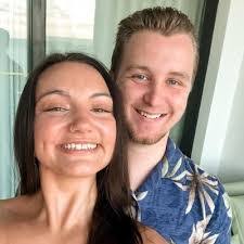 Alex Marron's Instagram, Twitter & Facebook