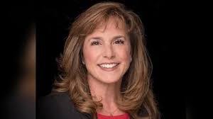 Paula Malek's Instagram, Twitter & Facebook