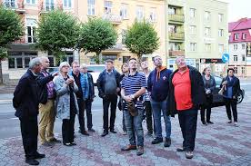 Wraz z krzysztofem krawczykiem, marianem lichtmanem, jerzym krzemińskim i bogdanem borkowskim stworzył w 1963 trubadurów, w których występuje do dzisiaj. Begegnungswochenende Vom 13 Bis 16 Juli In Polen Viernheimer Reisedelegation Von Gastfreundschaft Tief Beeindruckt Viernheim Online