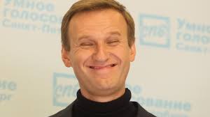 Накануне мэр столицы сергей собянин заявил, что, хотя пока московским властям удается справляться с ситуацией, город находится «близко к более жестким решениям» и «более. Sobyanin Nizhe Buzovoj A Navalnyj Vyshe Shojgu Indeks Doveriya Zhitelej Rossii Vyzval Bolshie Somneniya