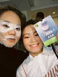 金音好玩謝謝大家提攜🤣 紅色造型洋裝Ray Chu @raychustudios 妝髮｜風繡絨造型｜Joey Lin 造型助理｜謝翱頒獎人一日遊