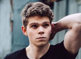 Daniel Diemer Is the Breakout Star of Netflix's 'The Half of It'