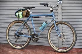 surly disc trucker 52 commuter bike touring bike vintage mountain bike