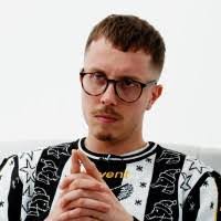 Lewis Bowden's Instagram, Twitter & Facebook