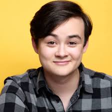 Alex Grimm's Instagram, Twitter & Facebook