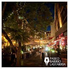 Ahí vivieron en dos domicilios: Paseo Barrio Lastarria Disfrutando La Noche De Viernes En Paseo Barrio Lastarria Facebook