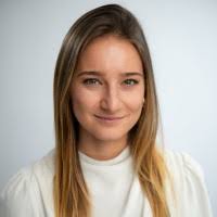 6400+ "Máj" profiles