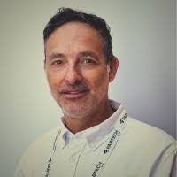 Lana Simms's Instagram, Twitter & Facebook