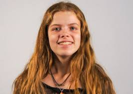 Girls V basketball strives for triumph with challenges of changed team