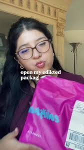 Edikted Poka Dotes Top