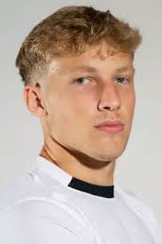 Calvin Hess's Instagram, Twitter & Facebook