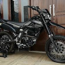 Warna grafisnya juga tak kalah keren dan sudah dilengkapi setang fat bar, handle cover, frame cover, skid plate, velg rim hitam. Klxfullvariasi Instagram Posts Photos And Videos Picuki Com