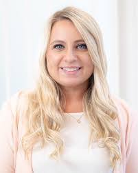 Priscilla Schmitt's Instagram, Twitter & Facebook