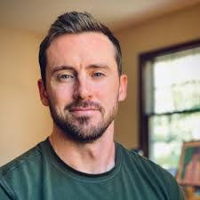 Paige Menze's Instagram, Twitter & Facebook