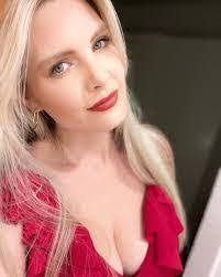 Paige Staton's Instagram, Twitter & Facebook