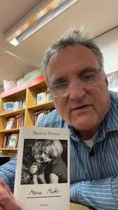 Ihr werdet es nicht glauben, heute waren zwei tolle Kinderbuchautorinnen  bei uns. Fee Krämer und Anna Lott. Es war wirklich sehr nett. Im Rahmen der  Jugendbuchwoche, veranstaltet von der Bibliotheksgesellschaft Celle, sind