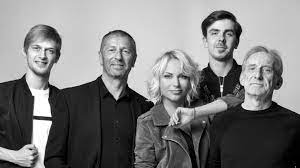 Záběry z filmu spící město. Das Konzert Der Gruppe Cechomor Wird Auf Den 24 Juni 2022 Verschoben 2021 Musikfestival Lednice Valtice