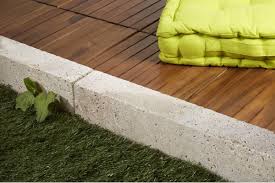Simples d'utilisation, proposées dans différents matériaux (en plastique, en bois, en aluminium, en pierre), et différentes couleurs, nos bordures à planter, vous. Bordure Travertin Bordure Jardin Pierre Naturelle Penez Herman