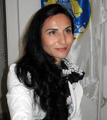 Alegeri pestrite: Partidul Romania Unita propune un fost fotomodel...