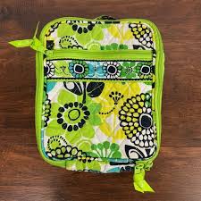 The signature bandana pattern adorns this soft, large blanket, making it the ideal addition for any auburn. Vera Bradley Bags Vera Bradley Green Floral Pattern Lunch Bag Poshmark