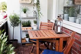 Amazingly Pretty Decorating Ideas For Tiny Balcony Spaces Small Balcony Design Apartment Patio Decor Patio Decor