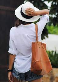 Finally How To Pack Your Hat Without Wrecking It Fashion Summer Fashion Simple Outfits