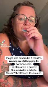 Aimee Hampton (@sunshinesunshine1977)