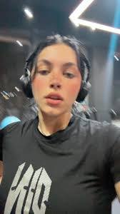 Sara Lichty's Instagram, Twitter & Facebook