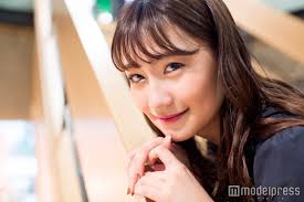 AKB48 โคจิมะ มาโกะจะมาเปิดกระเป๋าเครื่องสำอาง …