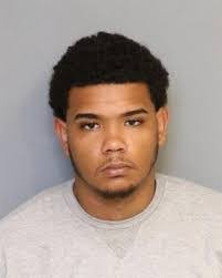 Andy Mendez's Instagram, Twitter & Facebook