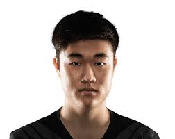 The Real-Life Diet of a Eugene 'Pobelter' Park, Professional 'League of  Legends' Player