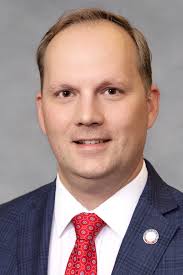 Allen Chesser's Instagram, Twitter & Facebook