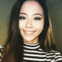 Shelley Tan's Instagram, Twitter & Facebook